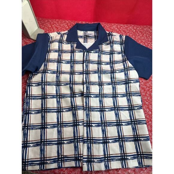 Silver Silk Casual Mens Shirt Size Medium Collared Button Up Short Sleeves V1 - Picture 1 of 4